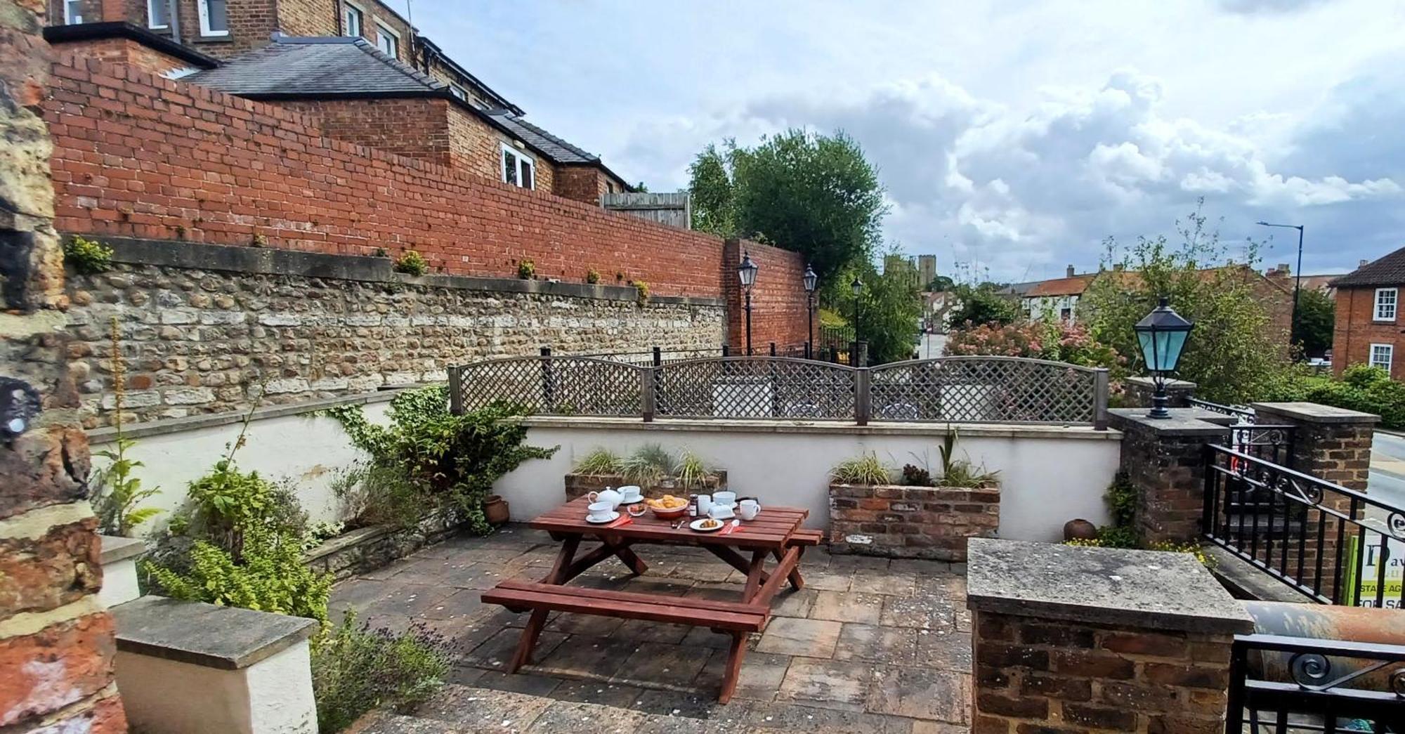 Central Ripon Apartment - View Of The Cathedral! ภายนอก รูปภาพ